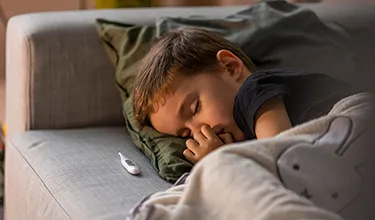 Child poorly with dengue fever first symptoms