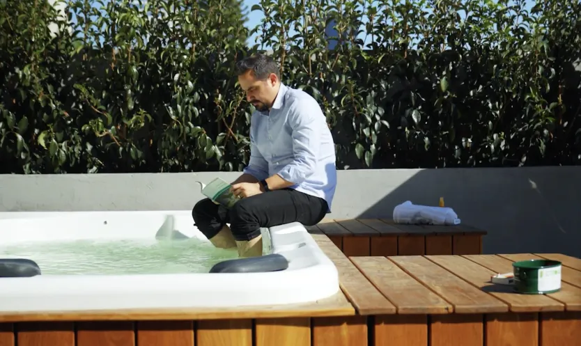 Alfonso sharing his experience with dengue and the importance of prevention in Mexico